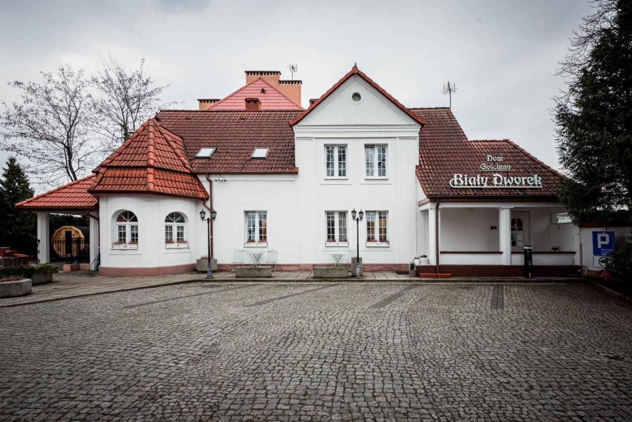Dom Goscinny Bialy Dworek Czluchow Luaran gambar